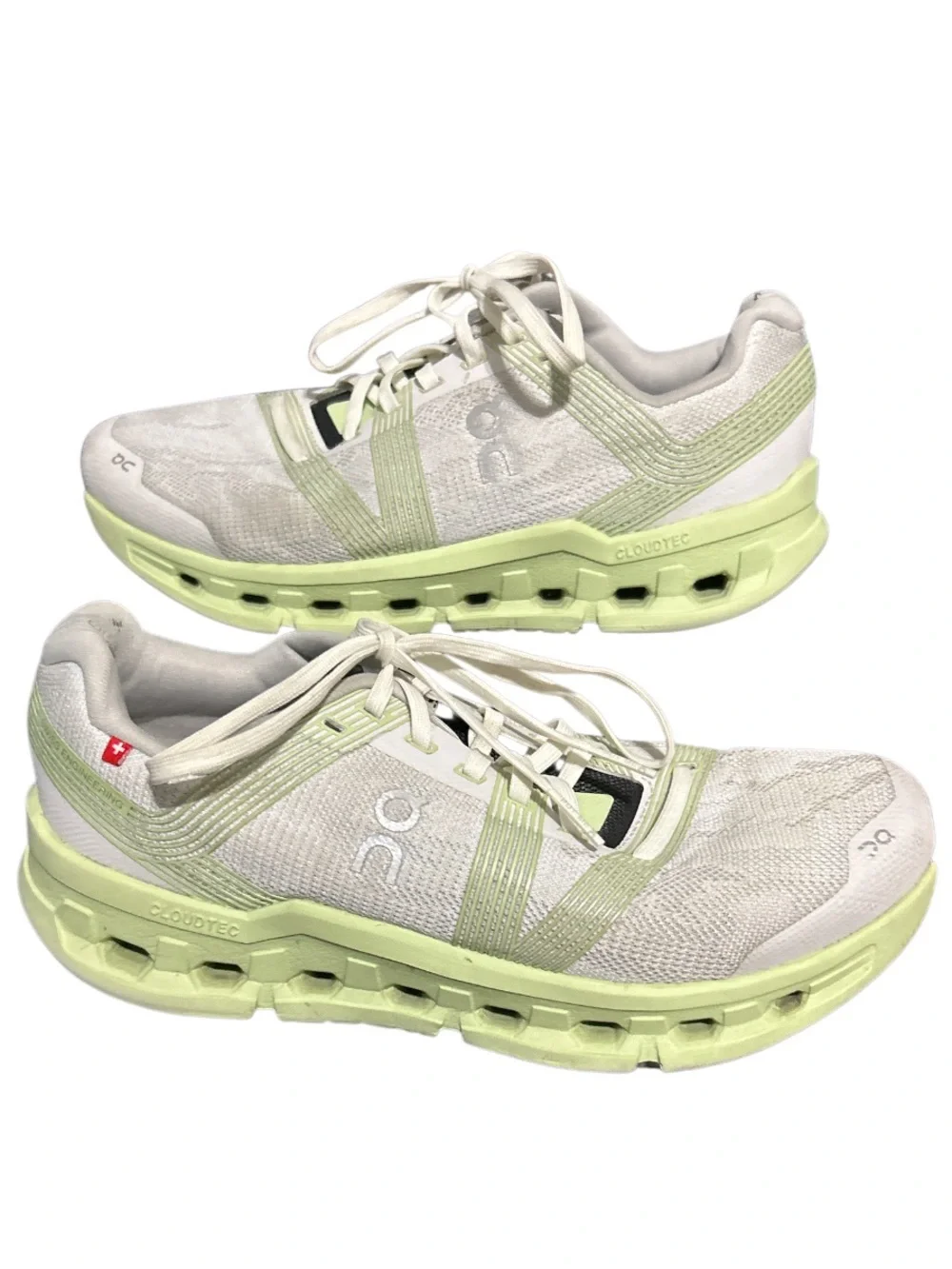 On Cloudgo in White/Meadow Size 8